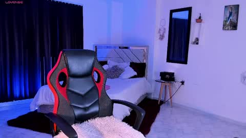 Emely Rous online show from 03.31.26