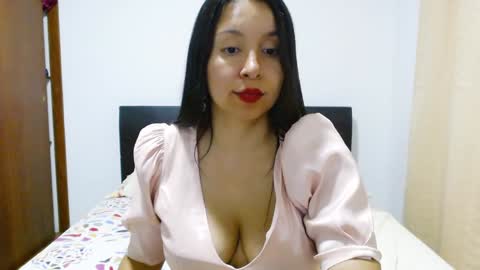 emely_sexx online show from 12.12.24