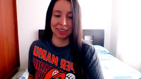 emely_sexx online show from 02.04.25