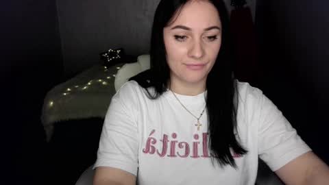 Emely online show from 01.17.25