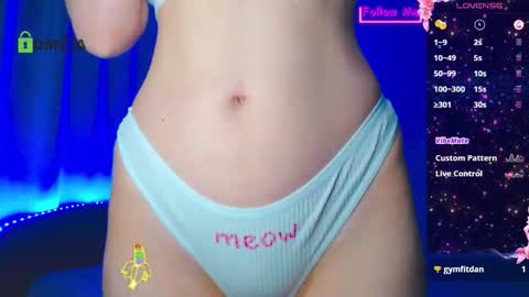 Snapshot of emelycrystal chatting on 02.09.26 Emely online show from 02.09.26