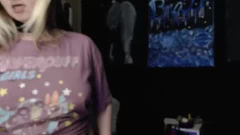 emeraldstrawberri online show from 02.09.26