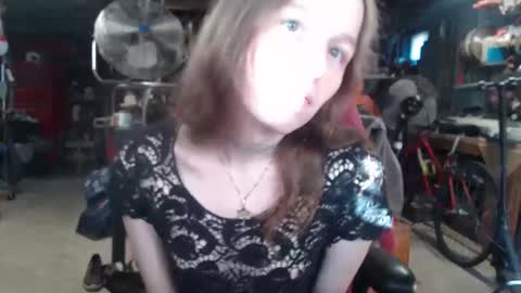 Emerald online show from 10.27.25