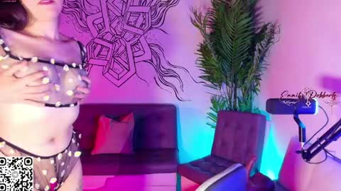 Emmily Roberts online show from 04.24.26