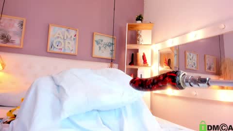 Emily Sarai online show from 01.31.25