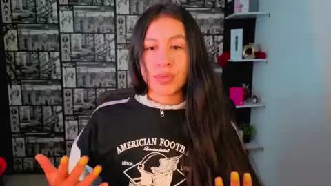 Emilia Gomez online show from 06.21.26