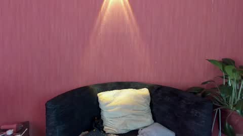 Snapshot of emigomez_ chatting on 06.26.26 Emilia Gomez online show from 06.26.26