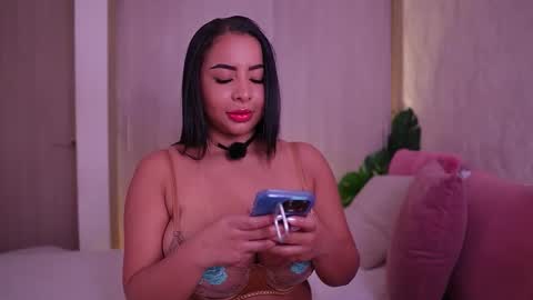    online show from 11.12.25