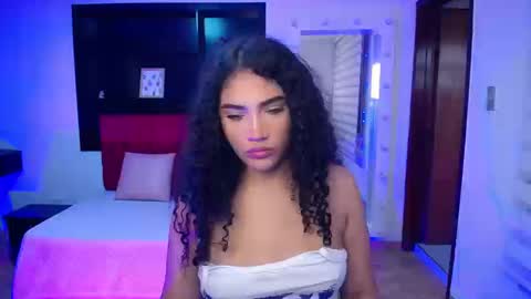 Emily Smith online show from 09.09.25