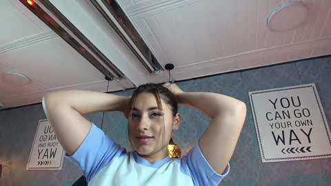 Snapshot of emiily_w1 chatting on 01.20.25 Emily online show from 01.20.25