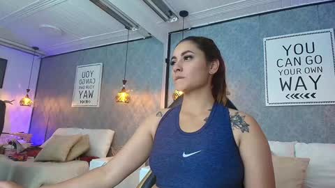 Snapshot of emiily_w1 chatting on 01.27.25 Emily online show from 01.27.25