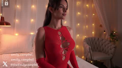 Snapshot of emiilycampbell chatting on 01.04.25 Emily Campbell online show from 01.04.25