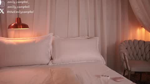 Snapshot of emiilycampbell chatting on 10.07.25 Emily Campbell online show from 10.07.25