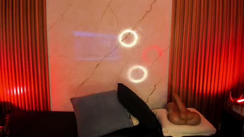   online show from 01.30.25