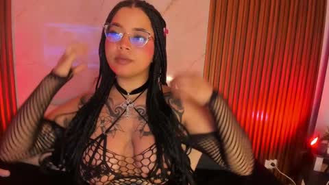   online show from 03.10.25