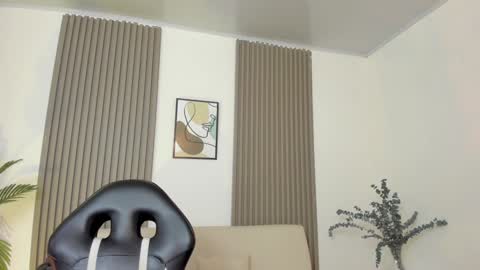    online show from 01.25.25