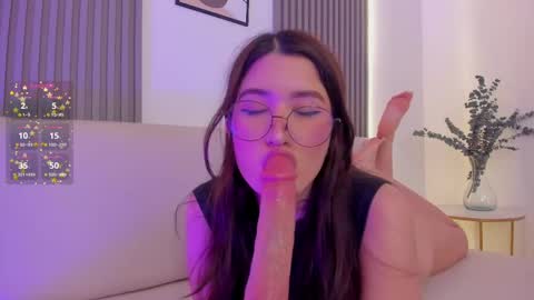    online show from 03.03.25