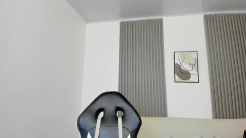    online show from 03.12.25