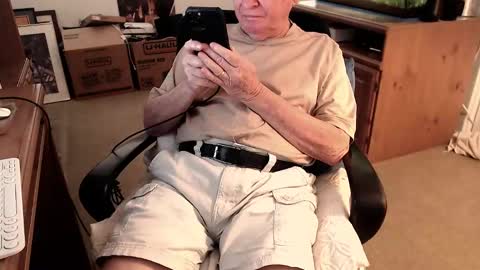 Snapshot of emil_karpo chatting on 03.11.25 Terrance1st online show from 03.11.25