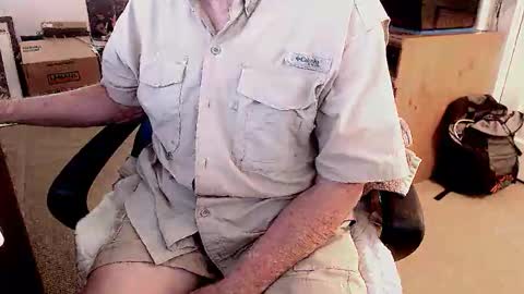 Snapshot of emil_karpo chatting on 10.15.25 Terrance1st online show from 10.15.25