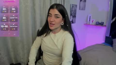 emilayton_ online show from 12.19.24