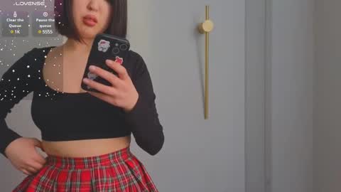 Emili online show from 02.12.25