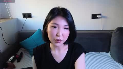 Emili online show from 10.21.25