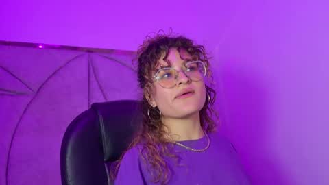 Emy  online show from 10.08.25