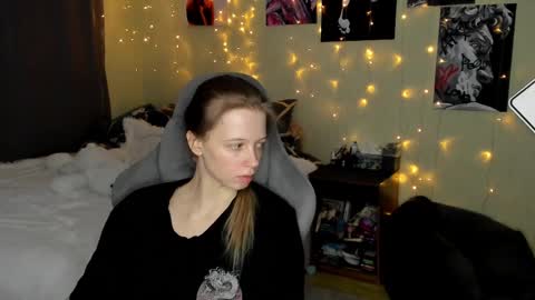 Snapshot of emili_sweet__ chatting on 02.16.25 emili_sweet__ online show from 02.16.25