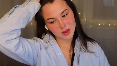 emilia_dream online show from 12.16.24