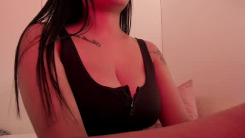 Emilia Big Boobs online show from 12.05.24