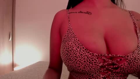 Emilia Big Boobs online show from 01.17.25