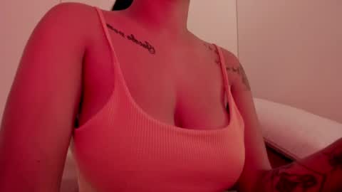 Emilia Big Boobs online show from 01.20.25