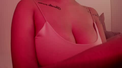 Emilia Big Boobs online show from 01.23.25