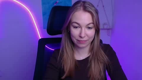 Emilia online show from 11.20.25