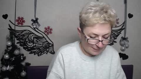 EmiliaGree online show from 12.20.25