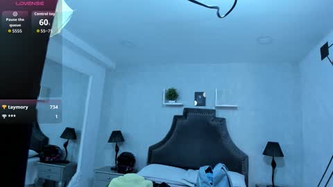 Snapshot of emiliarose_ chatting on 10.17.25 EmiliaRose online show from 10.17.25