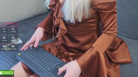 emilielong online show from 04.16.26