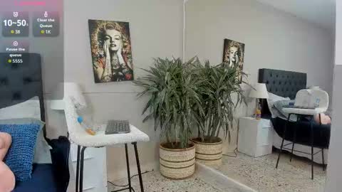 Snapshot of emilio_brandon chatting on 09.30.25 Emilio online show from 09.30.25