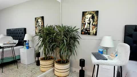 Snapshot of emilio_brandon chatting on 10.07.25 Emilio online show from 10.07.25