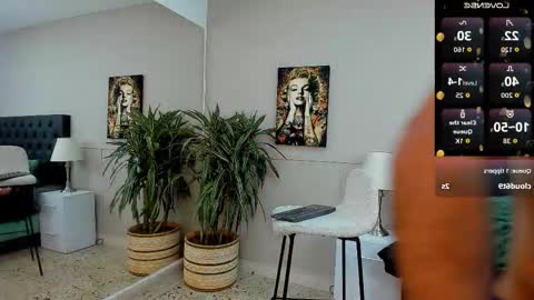 Snapshot of emilio_brandon chatting on 10.12.25 Emilio online show from 10.12.25