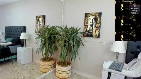 Snapshot of emilio_brandon chatting on 10.15.25 Emilio online show from 10.15.25