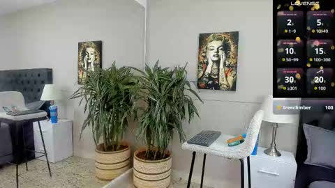 Snapshot of emilio_brandon chatting on 10.23.25 Emilio online show from 10.23.25