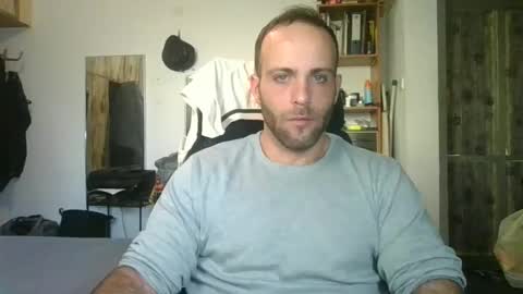 EmilioZem8 online show from 12.14.24