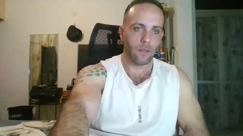 EmilioZem8 online show from 12.27.24
