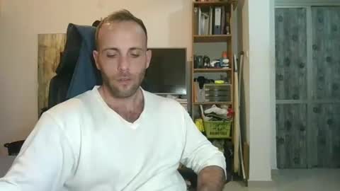 EmilioZem8 online show from 12.28.24