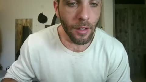 EmilioZem8 online show from 01.17.25