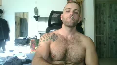 EmilioZem8 online show from 09.19.25