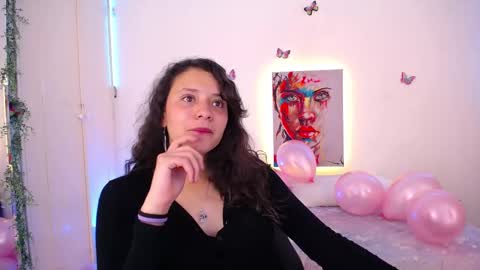 Snapshot of emilirusso chatting on 10.22.25 Emili Russo online show from 10.22.25