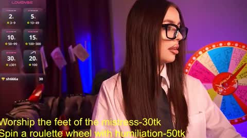  Emiliya  online show from 10.04.25